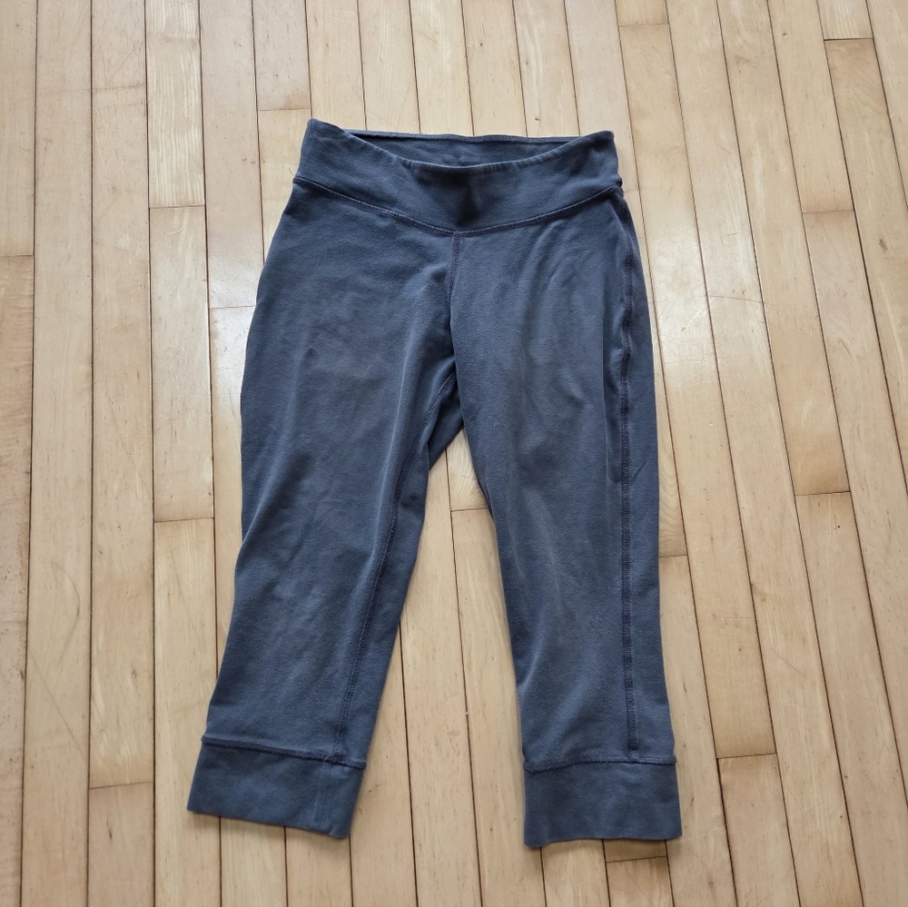 Patagonia Charcoal Cropped Leggings